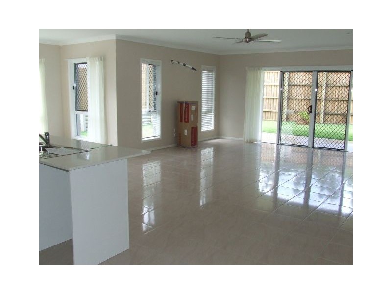 49 Doherty Place, Wakerley QLD 4154