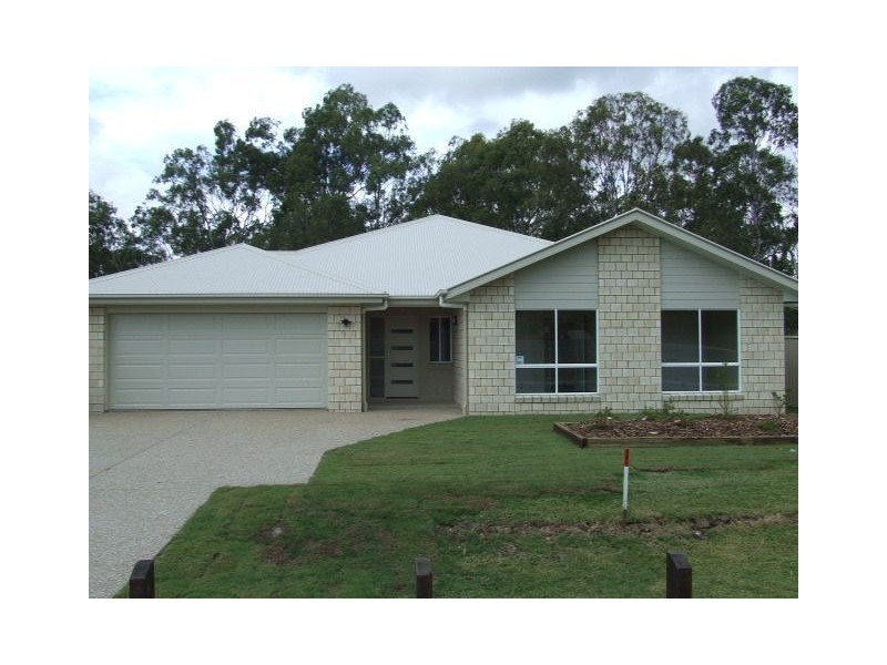 37 Doherty Place, Wakerley QLD 4154