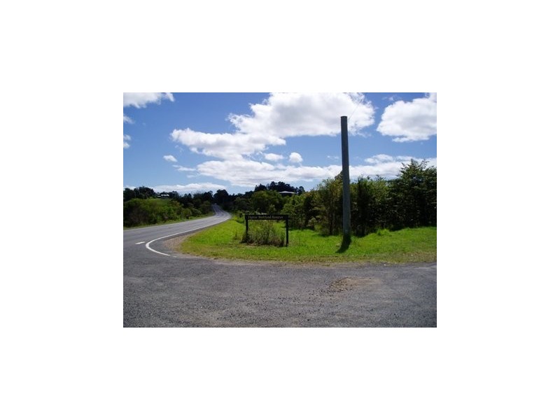 36 Fig Tree Lane, Lake Macdonald QLD 4563