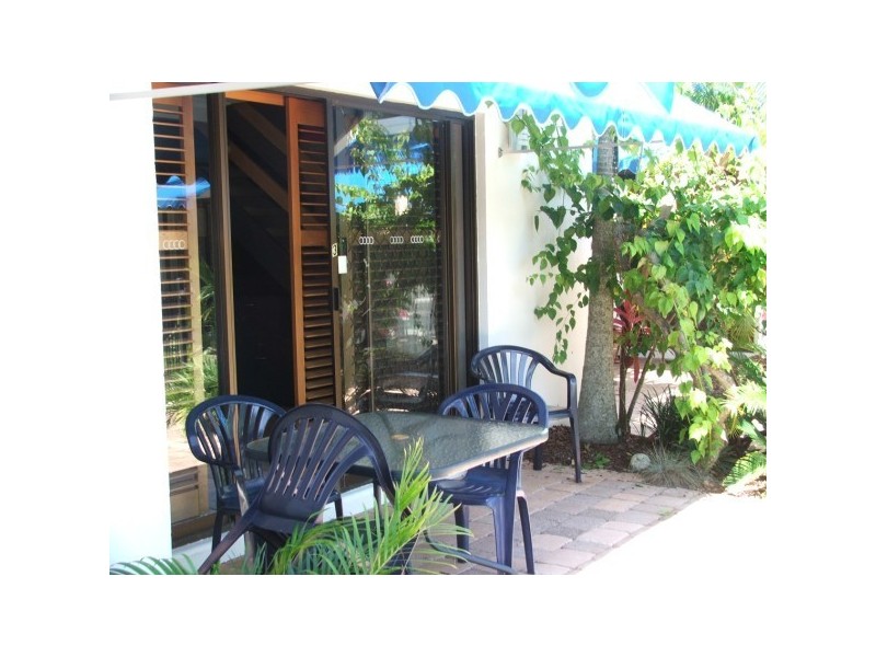 3/272 Weyba Rd, Noosaville QLD 4566