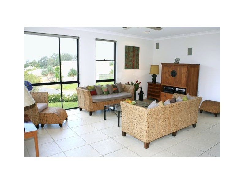 17 Treasure Cove, Noosa Waters QLD 4566
