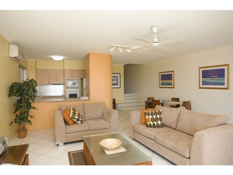 4/20 Edgar Bennet Ave, Noosa Heads QLD 4567