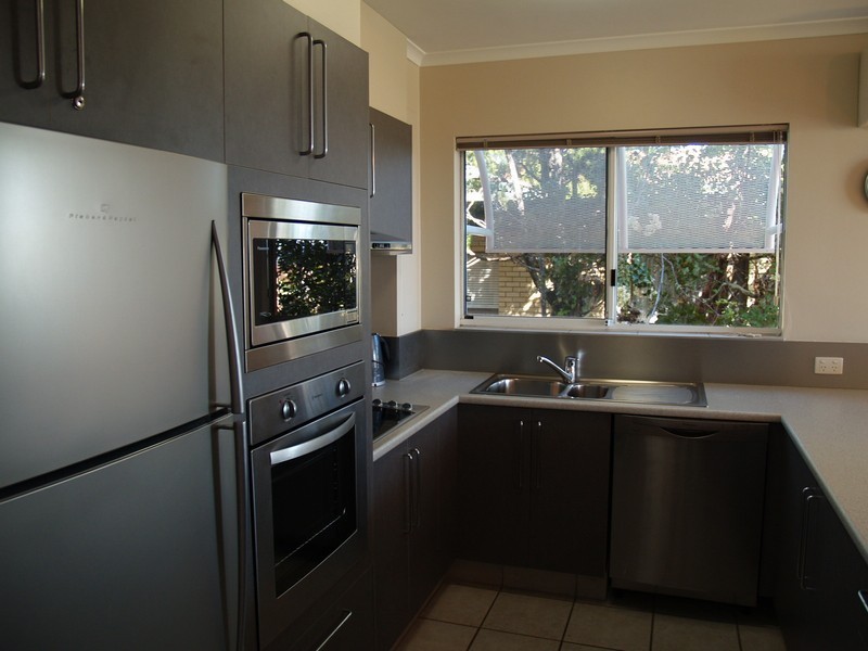 4/20 Edgar Bennet Ave, Noosa Heads QLD 4567