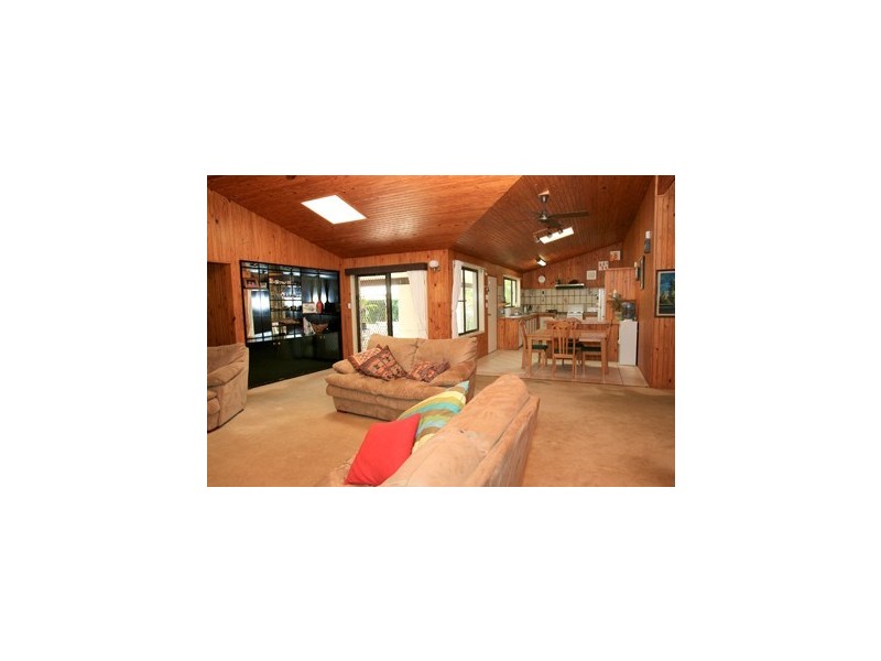 6 St Andrews Drive, Tewantin QLD 4565