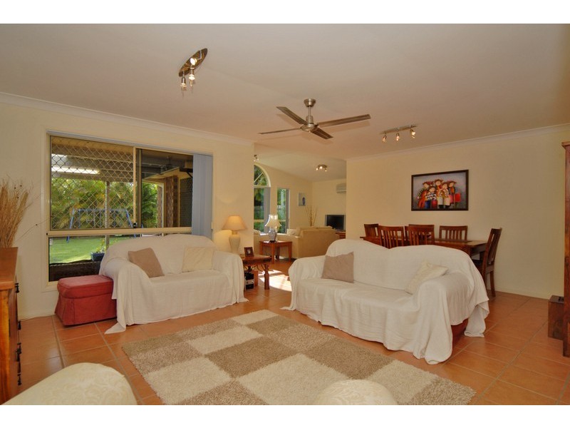 52 Outlook Drive, Tewantin QLD 4565
