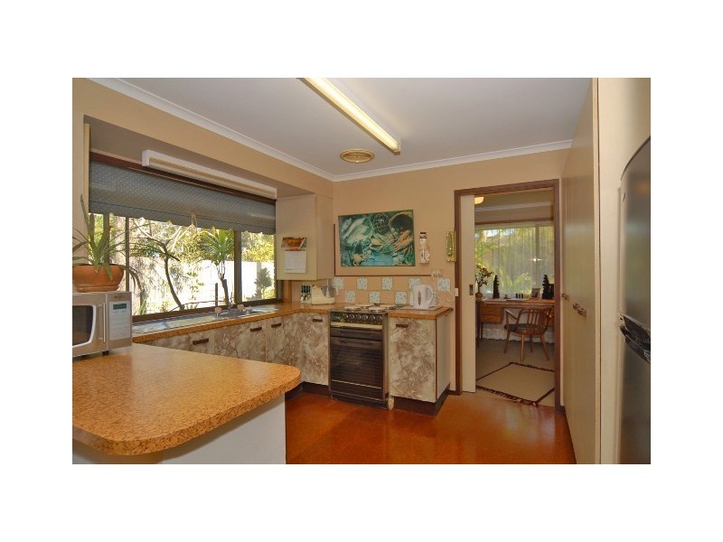 27 St Andrews Dr, Tewantin QLD 4565