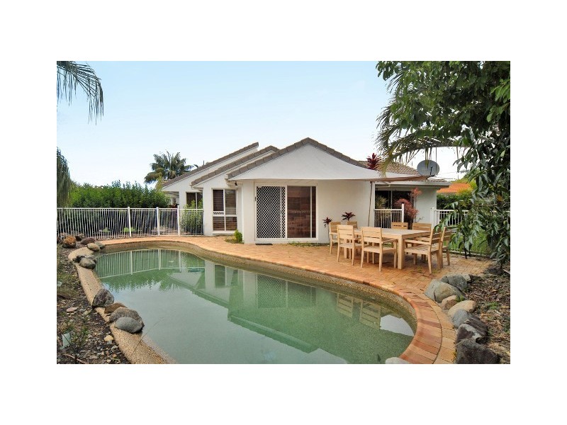 16 Shorehaven Drive, Noosa Waters QLD 4566