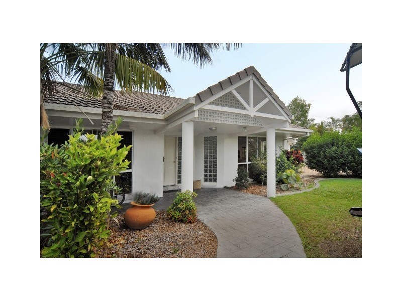 16 Shorehaven Drive, Noosa Waters QLD 4566