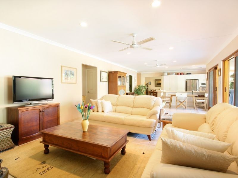 9 Spindrift Court, Noosa Waters QLD 4566