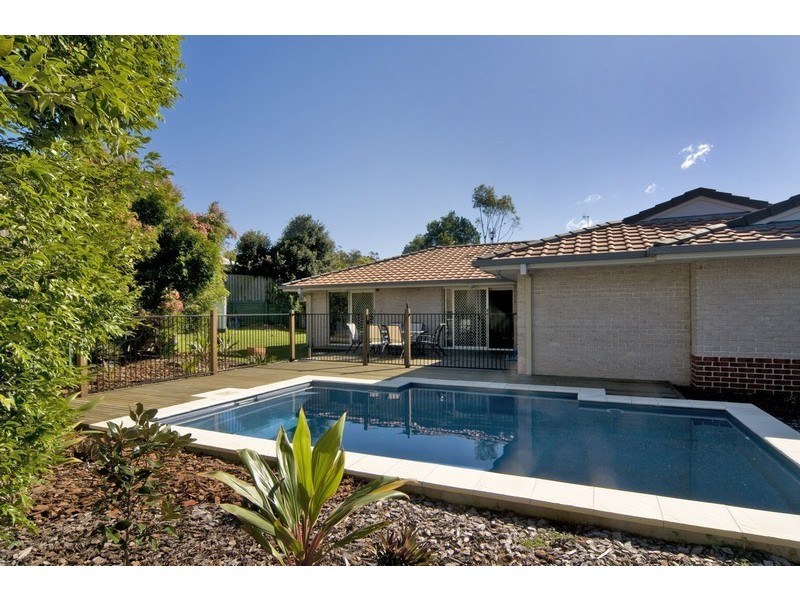 12 Roseash Cr, Noosaville QLD 4566