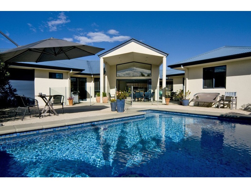 21 Tedford Drive, Tewantin QLD 4565