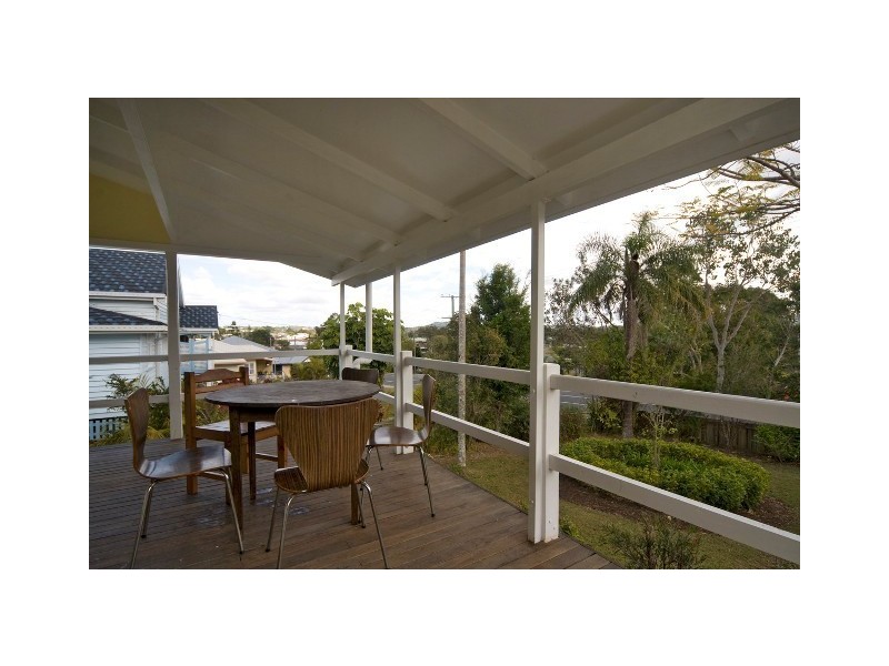 30 Tewantin Road, Cooroy QLD 4563