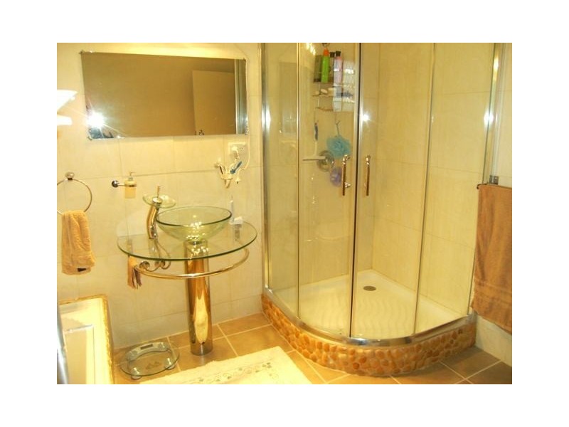 142 Elm Street, Cooroy QLD 4563