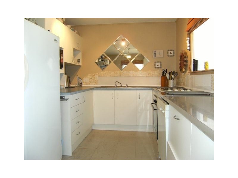 142 Elm Street, Cooroy QLD 4563