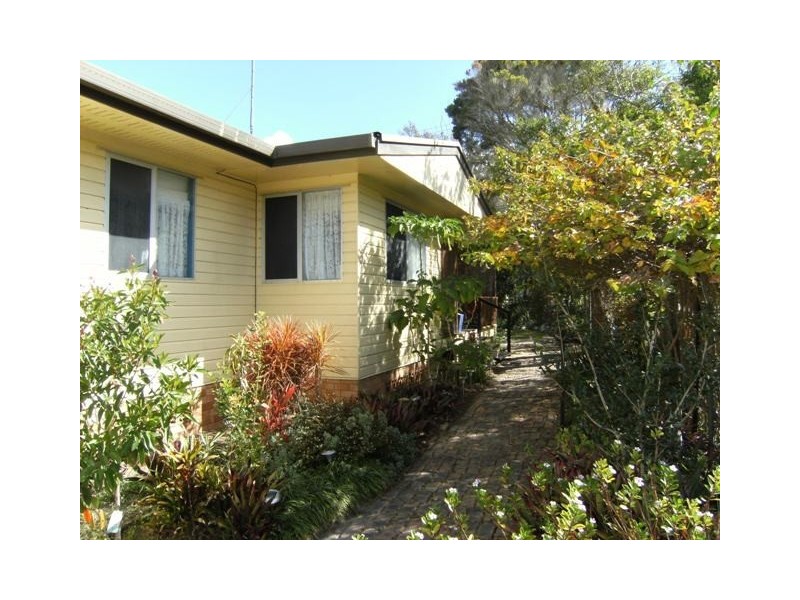 142 Elm Street, Cooroy QLD 4563