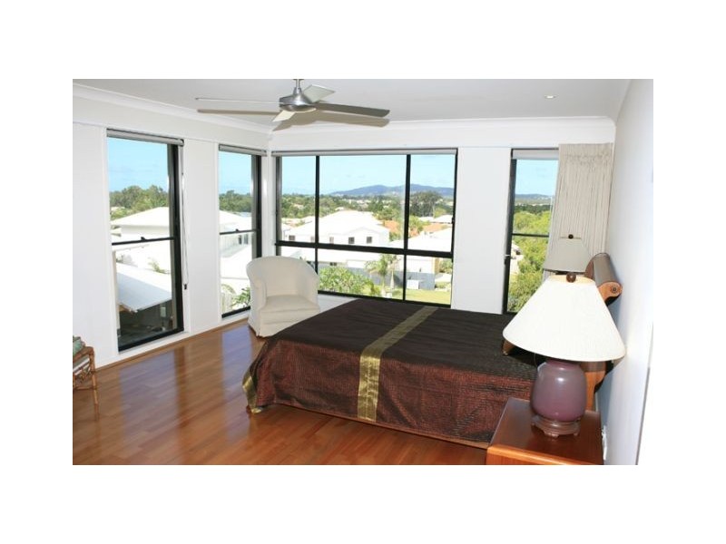 17 Treasure Cove, Noosa Waters QLD 4566
