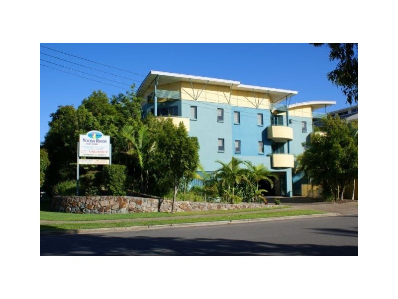 17 Albert Street, Noosaville QLD 4566