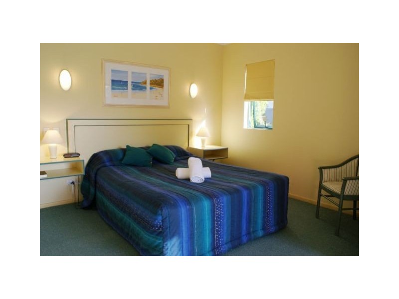 17 Albert Street, Noosaville QLD 4566