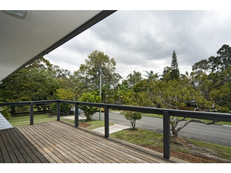8 Hillcrest Ave, Noosaville QLD 4566