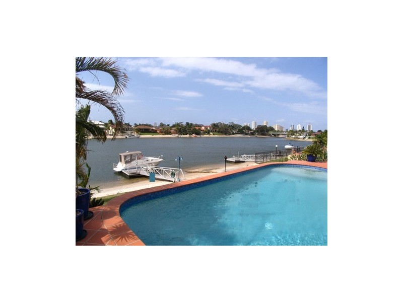 78 Waitomo Street, Broadbeach Waters QLD 4218