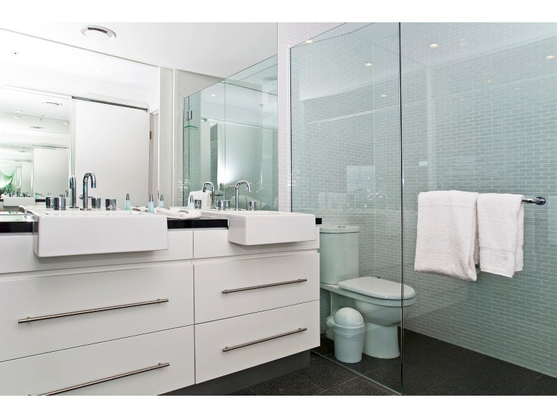 1201 Surf Parade, Broadbeach QLD 4218