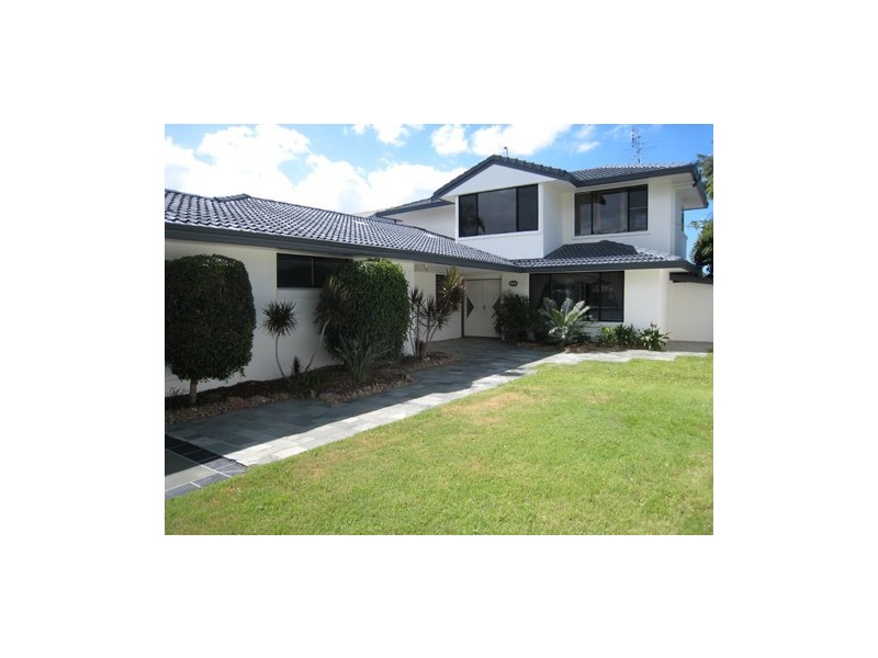 21 Cleland Cres, Broadbeach Waters QLD 4218