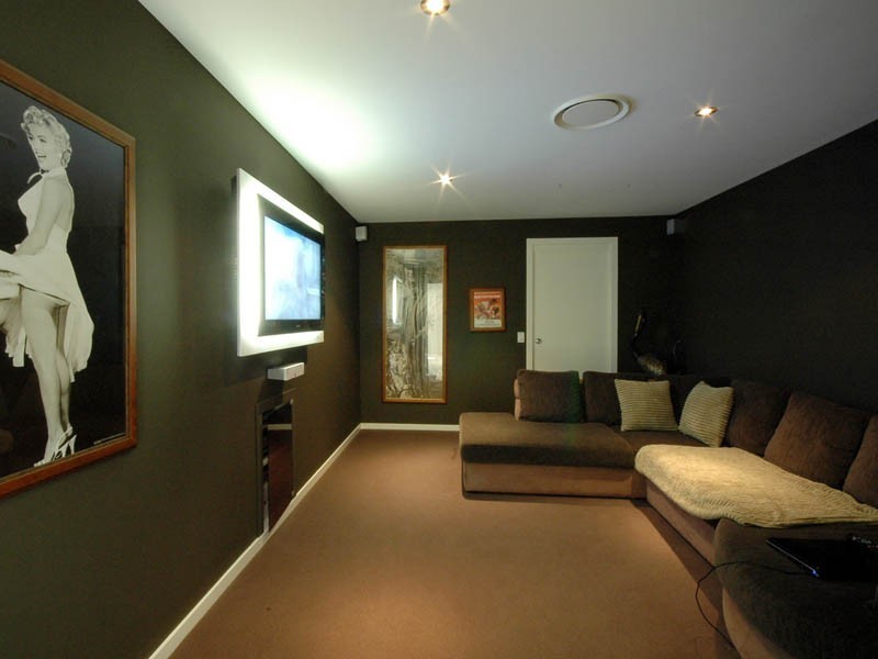 35 Goolagong Court, Broadbeach Waters QLD 4218