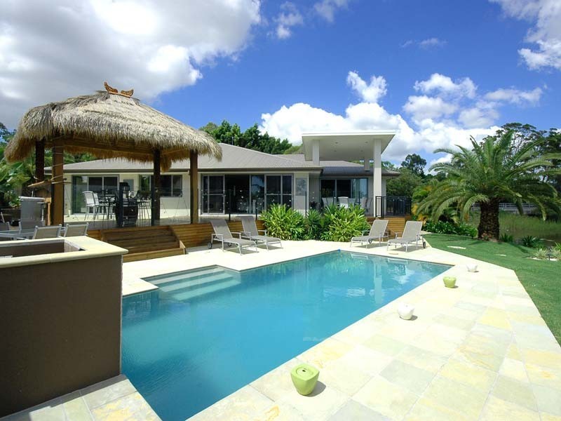 35 Goolagong Court, Broadbeach Waters QLD 4218