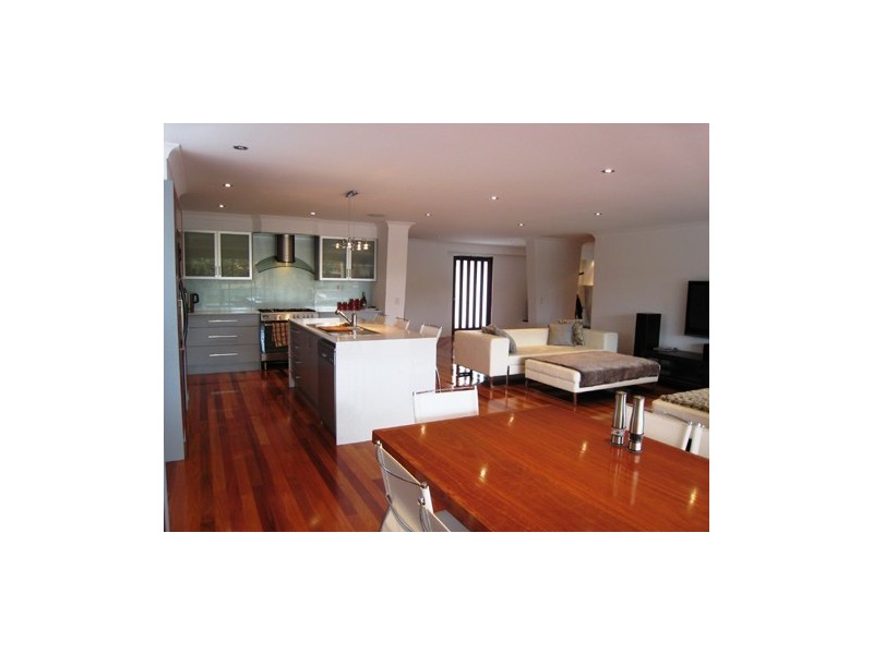 93  RP 127691 Cypress Drive, Broadbeach Waters QLD 4218