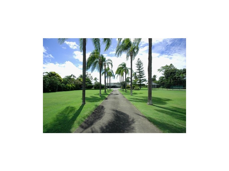 580 Nerang Broadbeach Road, Carrara QLD 4211