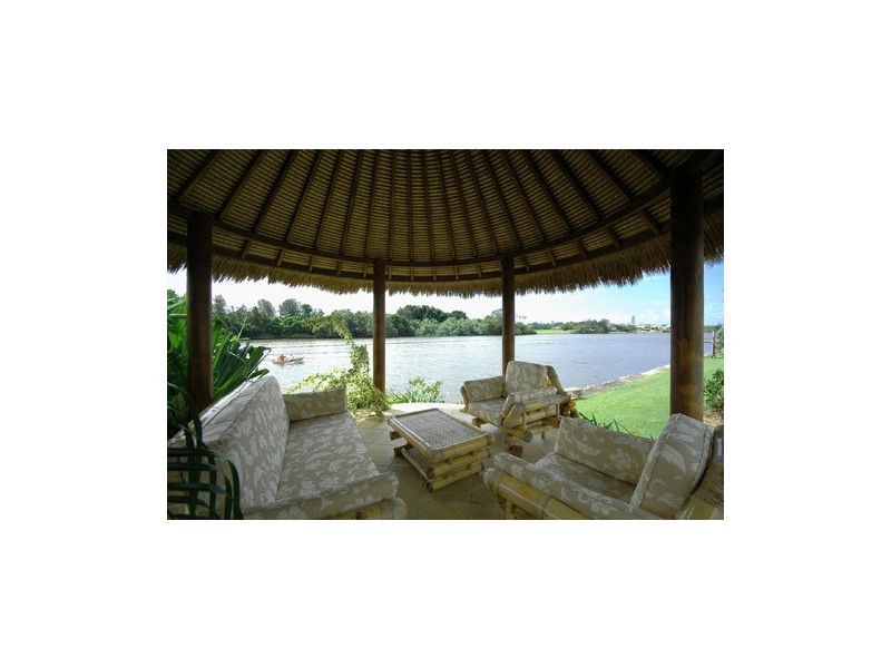 580 Nerang Broadbeach Road, Carrara QLD 4211