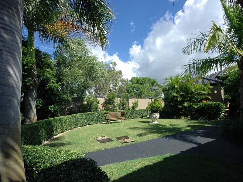100 Upton Street, Bundall QLD 4217