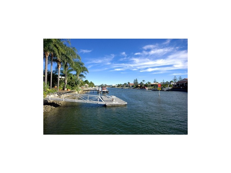 13 Savoy Drive, Broadbeach Waters QLD 4218