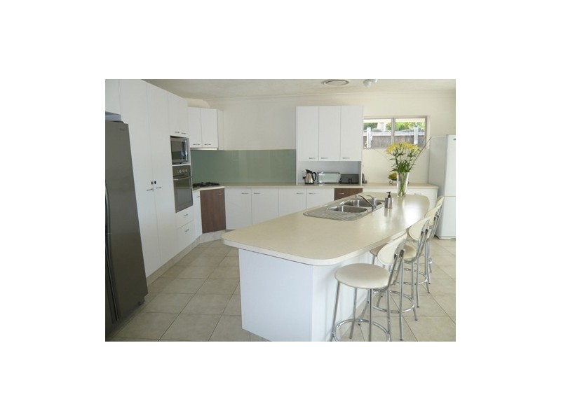 6 Garden Grove, Carrara QLD 4211