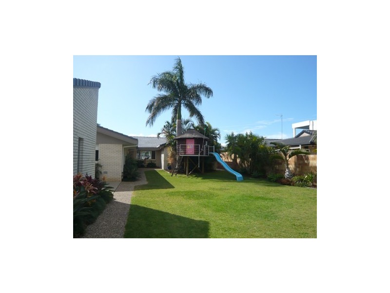 6 Garden Grove, Carrara QLD 4211