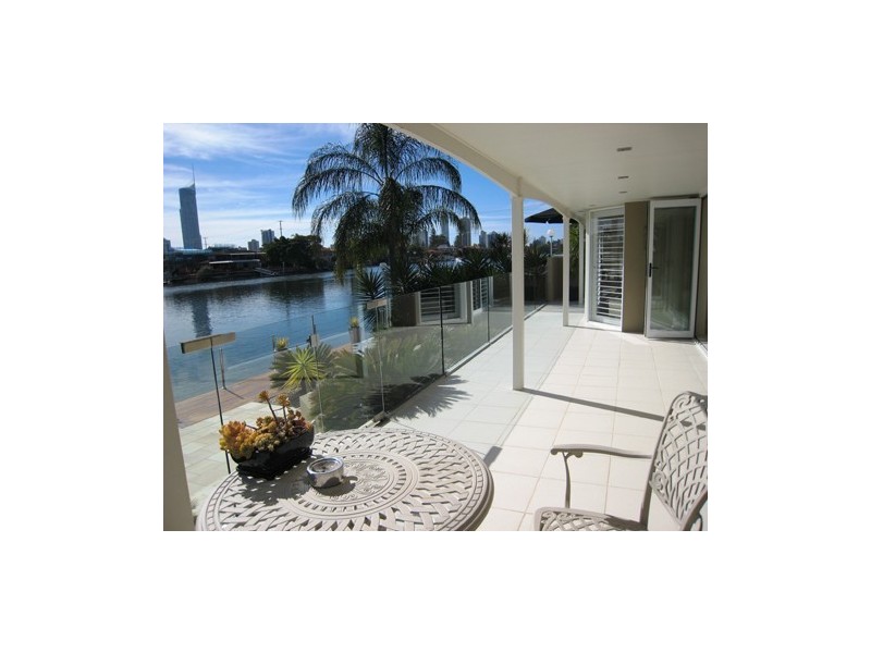 41 Furlong Street, Broadbeach Waters QLD 4218