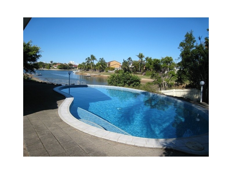 28 Wyuna Street, Broadbeach Waters QLD 4218