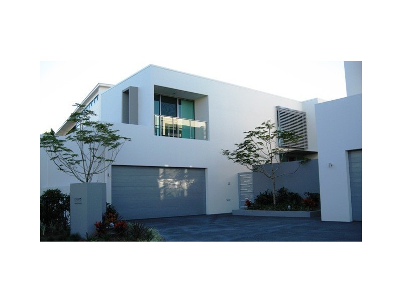 27 Miami Key, Broadbeach Waters QLD 4218