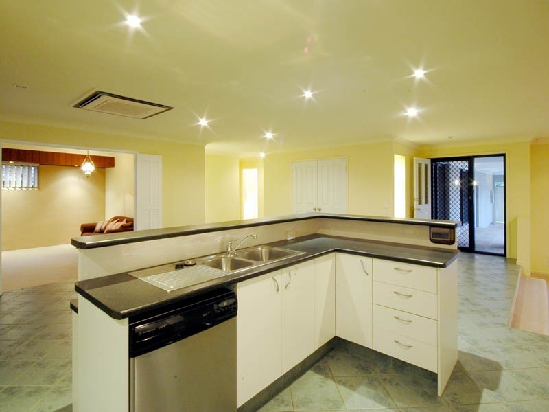 15 Gregory Drive, Carrara QLD 4211