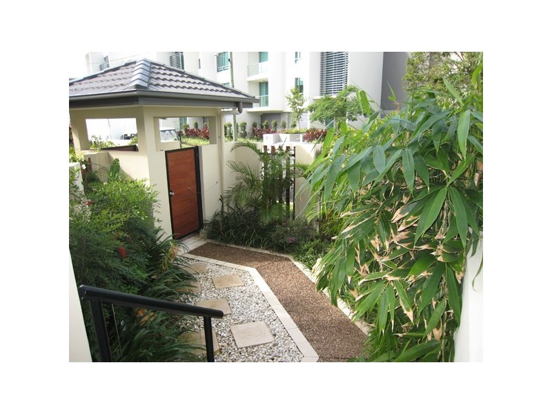 7 Miami Key, Broadbeach Waters QLD 4218