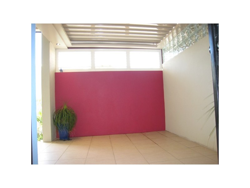 7 Miami Key, Broadbeach Waters QLD 4218