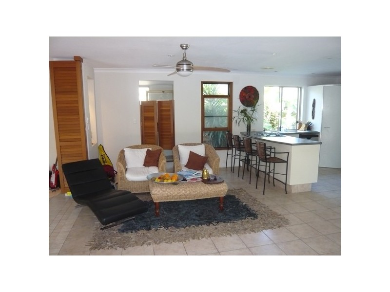 341 Monaco Street, Broadbeach Waters QLD 4218