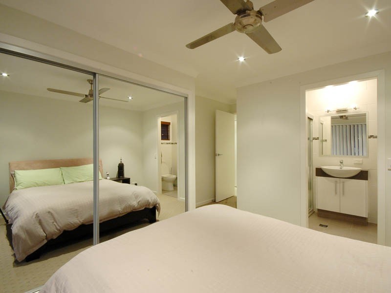 23 Rumrunner Street, Mermaid Waters QLD 4218