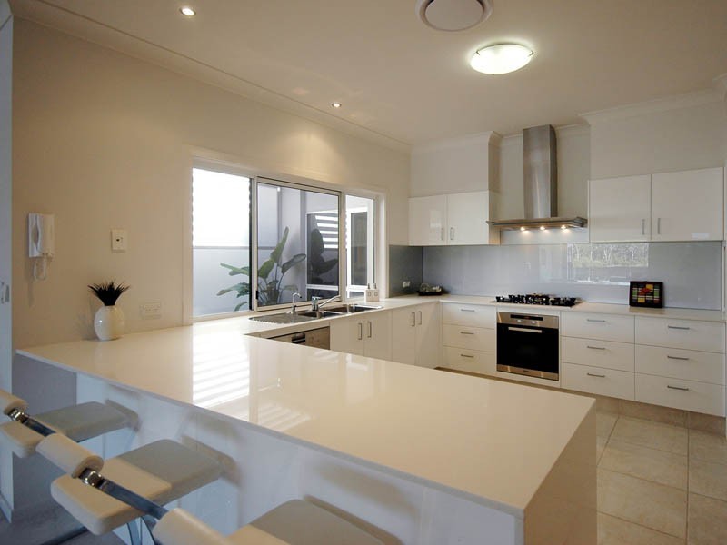 13 Tindari Place, Varsity Lakes QLD 4227