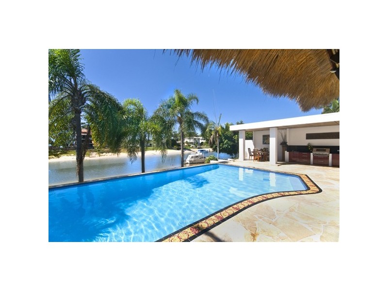 31 Park Avenue, Broadbeach Waters QLD 4218