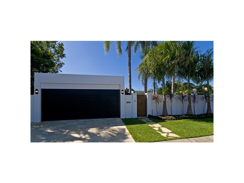 31 Park Avenue, Broadbeach Waters QLD 4218