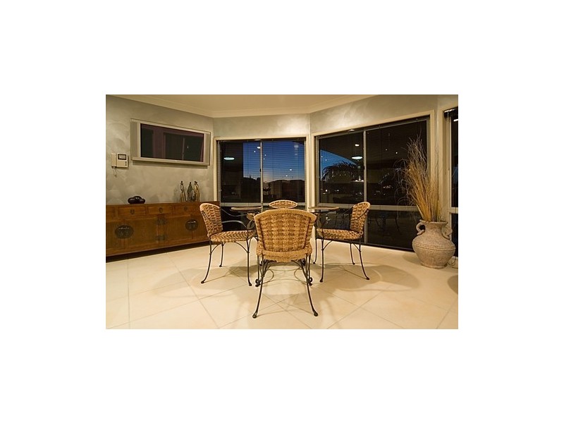 6 Montego Court, Mermaid Waters QLD 4218