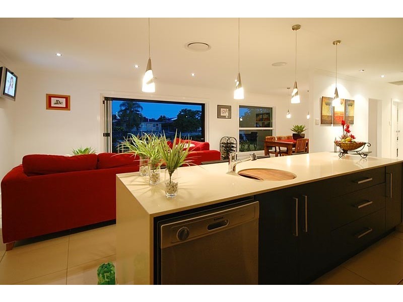 100 Rio Vista Boulevard, Broadbeach Waters QLD 4218