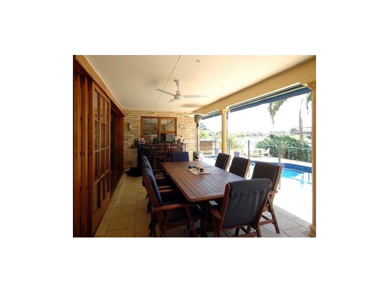 42 River Crescent, Broadbeach Waters QLD 4218