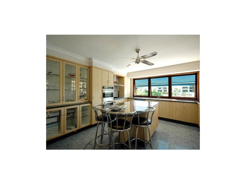 42 River Crescent, Broadbeach Waters QLD 4218